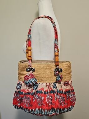 Vintage Boho Straw & Floral Fabric Shoulder Bag with Wooden Bead Accents